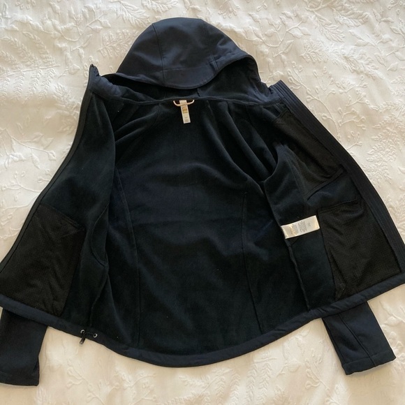 Lole SOFT SHELL FLEECE LINED WOMEN’S BLACK JACKET WITH HOOD - Size Small - Picture 4 of 15